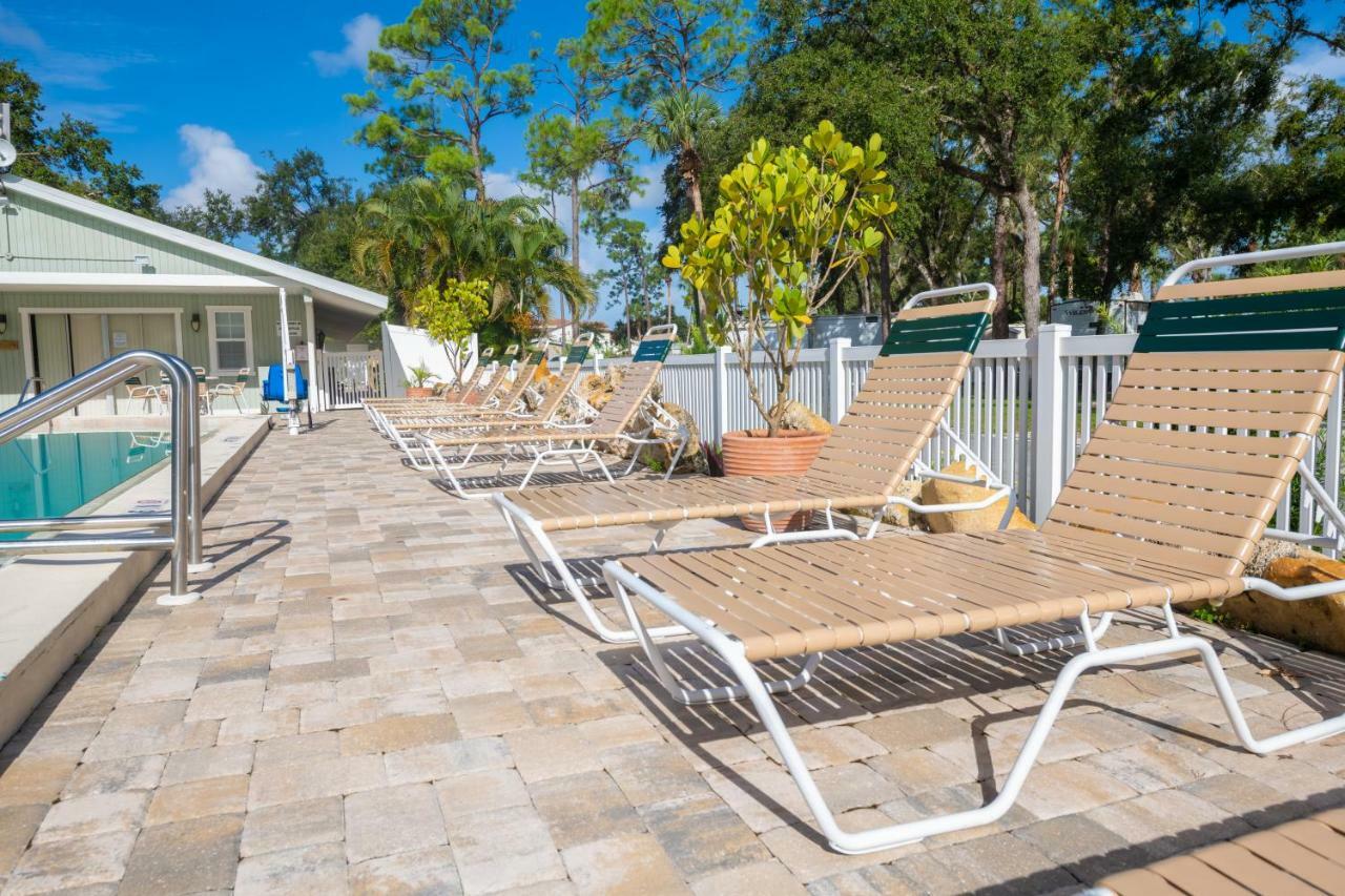 Naples Rv Resort Naples Manor Exterior photo