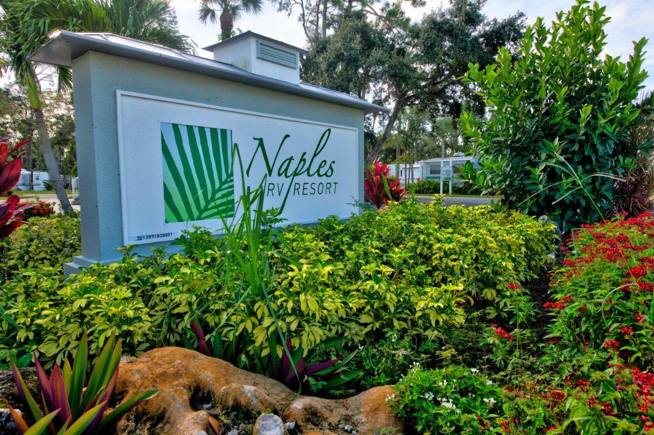 Naples Rv Resort Naples Manor Exterior photo